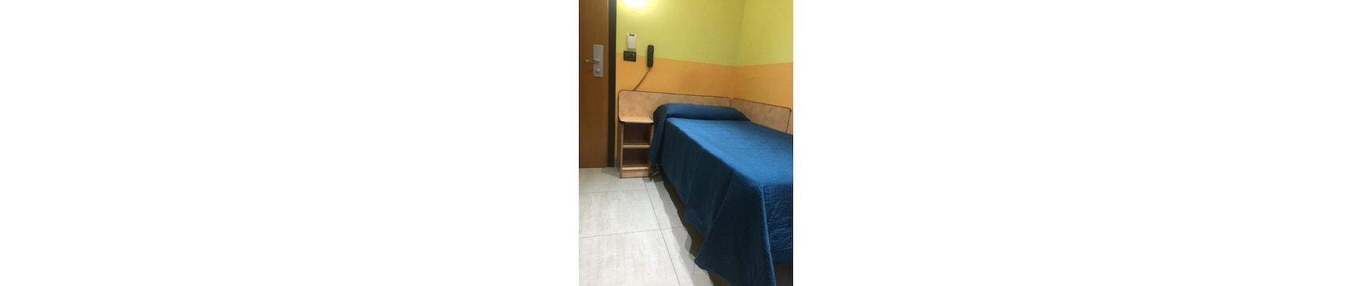 Hotel Roma Марина-ді-Масса Екстер'єр фото