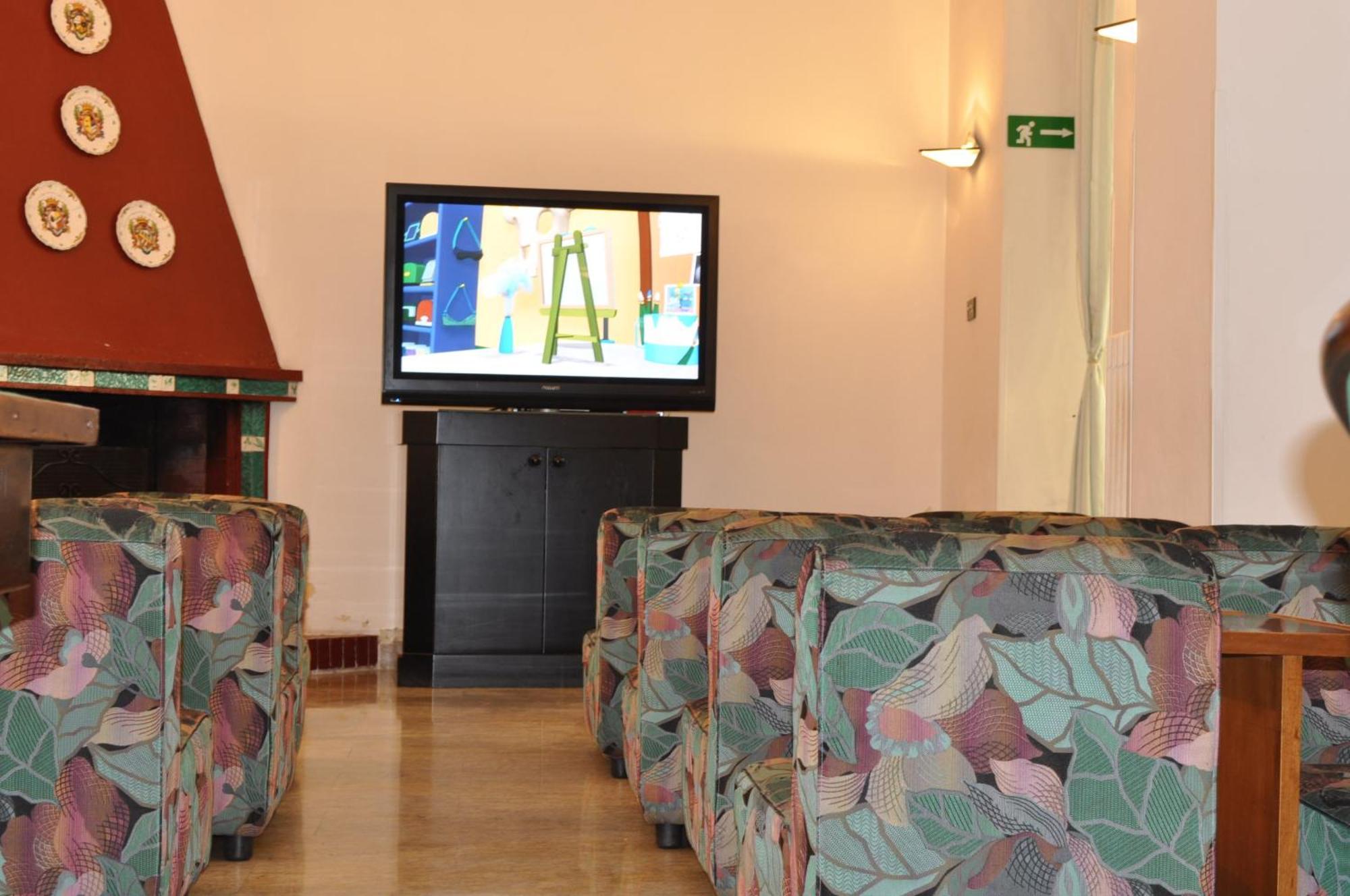Hotel Roma Марина-ді-Масса Екстер'єр фото